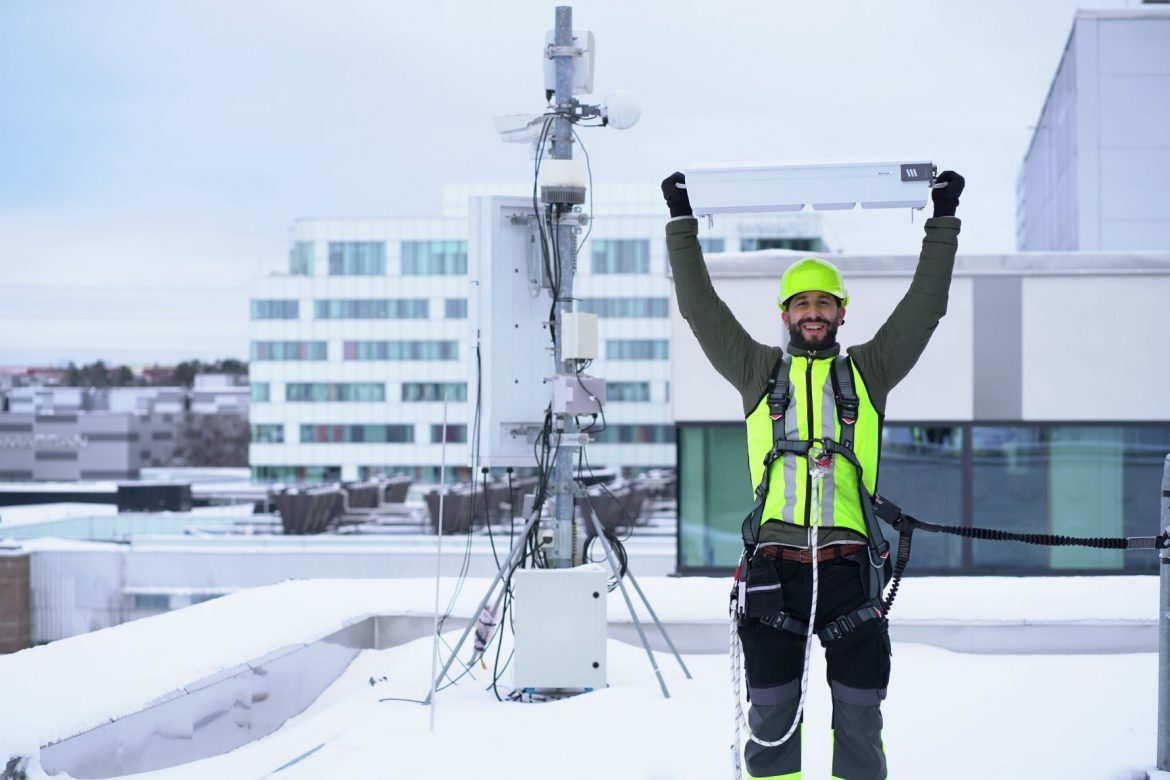 อีริคสันเร่งเปิดตัว 5G บนย่านความถี่ mid-band พร้อมแนะนำโซลูชั่น Massive MIMO และ RAN Compute ใหม่ที่มีน้ำหนักเบาเป็นพิเศษ