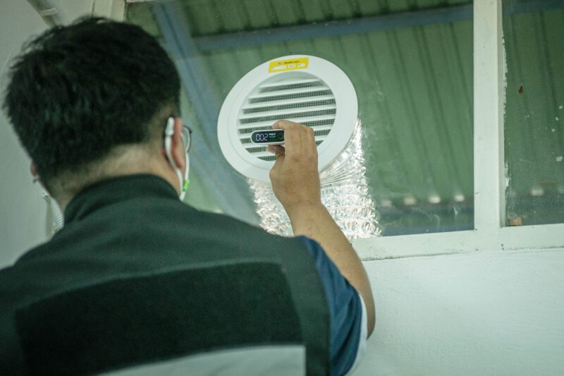 มช. จับมือ สิงห์อาสา ทำห้องเรียนปลอดฝุ่น PM2.5 Cleanroom เพิ่มพื้นที่สะอาดให้เยาวชนภาคเหนือ